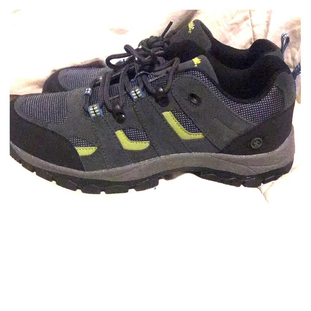 *NEW!**Size 7 (Big Boy) Northside Hiking Boots! 🥾